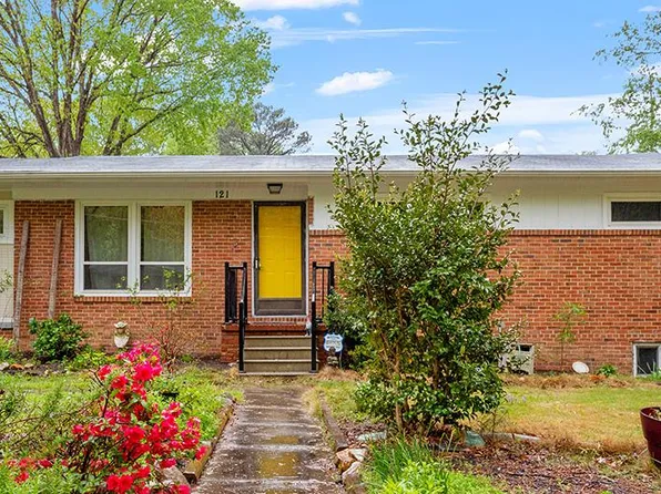 121 Crest Rd, Cary, NC 27513