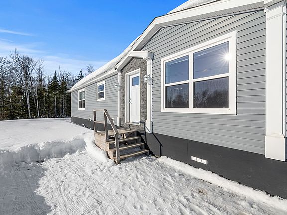 3rd image of 1821 Mount Stewart Rd