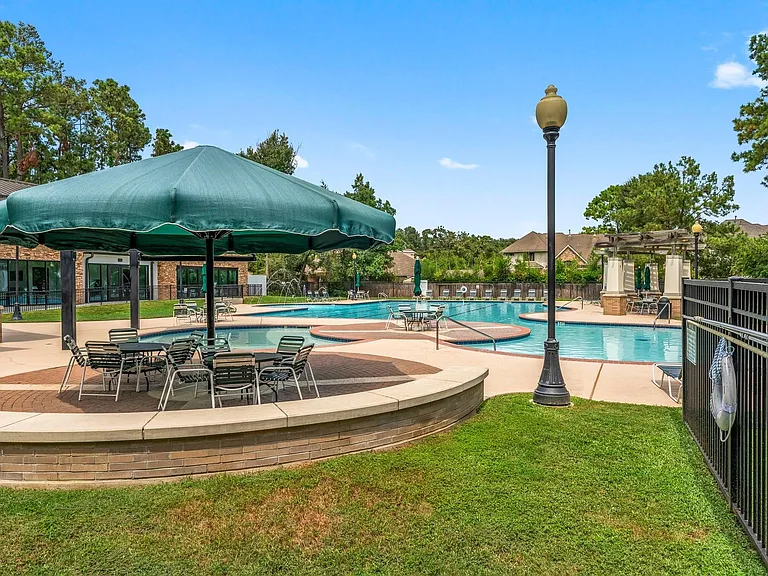 2419 Keegan Hollow Ln — Photo 39