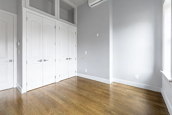 Rented by Compass | media 13