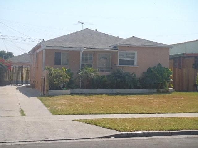 1st image of 654 E 93rd St