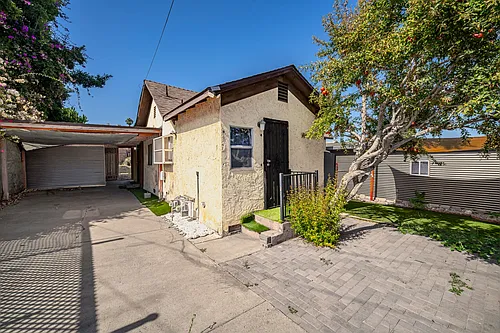 3041 Valle Ave Photo 1