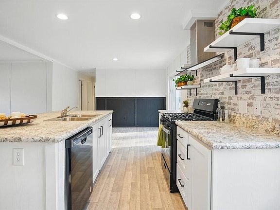 5th image of 313 Moose Hill Road #313