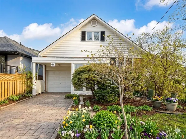24 Hollaman Rd, Toronto, ON M6B 3C1