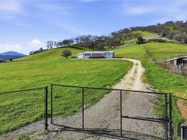 2805 Smith Ln, Clearlake, CA 95422