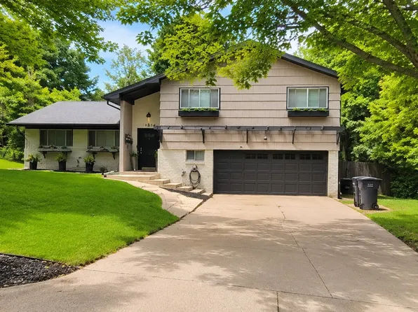 3554 Cromart Ct N, Fort Worth, TX 76133
