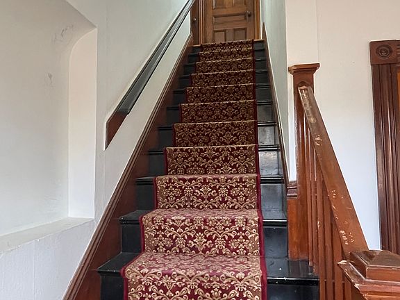 5th image of 17 Birchwood Rd APT 3