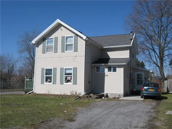 104 Clifton Ave, Batavia, NY 14020