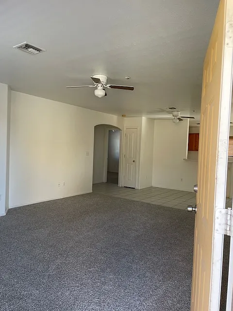 2 bed, 1050 sqft, $1,450 — Photo 4