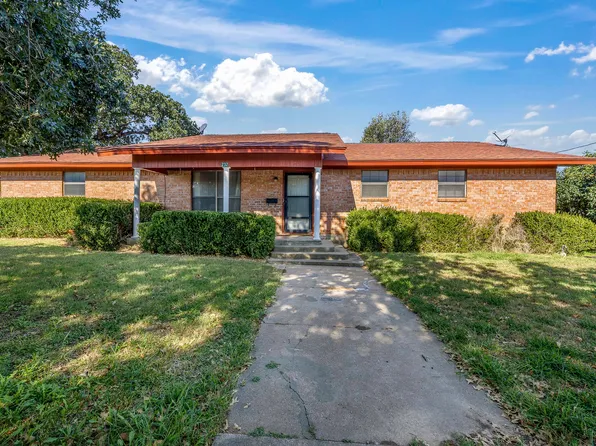 232 S Moseley St, De Leon, TX 76444