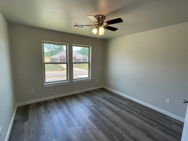 122 Watch Hill Dr — Photo 10