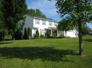 79 Edendery Cir, Fairport, NY 14450