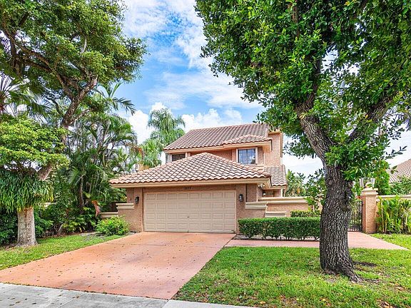2nd image of 3875 NW 7th Place