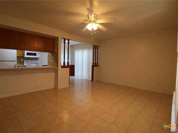 4th image of 3906 Charolais Dr