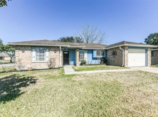 2520 Harpers Ferry Dr, League City, TX 77573