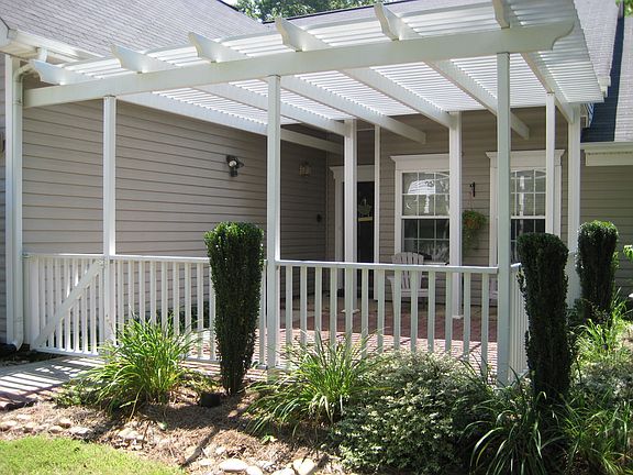 2nd image of 112 Dannyn Grove Ct