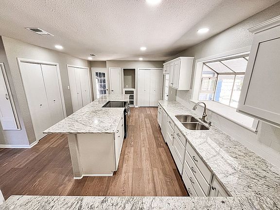 5th image of 2929 Avenue L