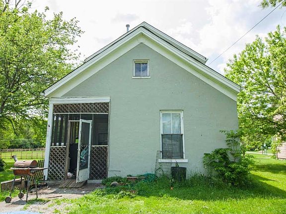 2nd image of 5860 Panama St