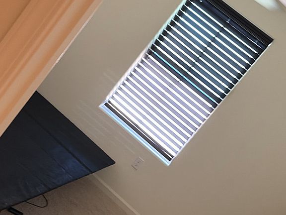 5th image of 2263 Capistrano Ave