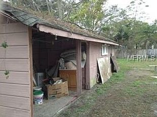 4th image of 128 S Normandale Ave