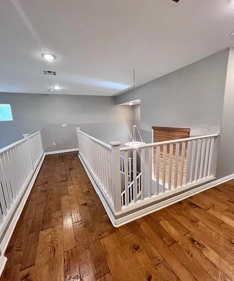568 Sierra Morena St — Photo 7