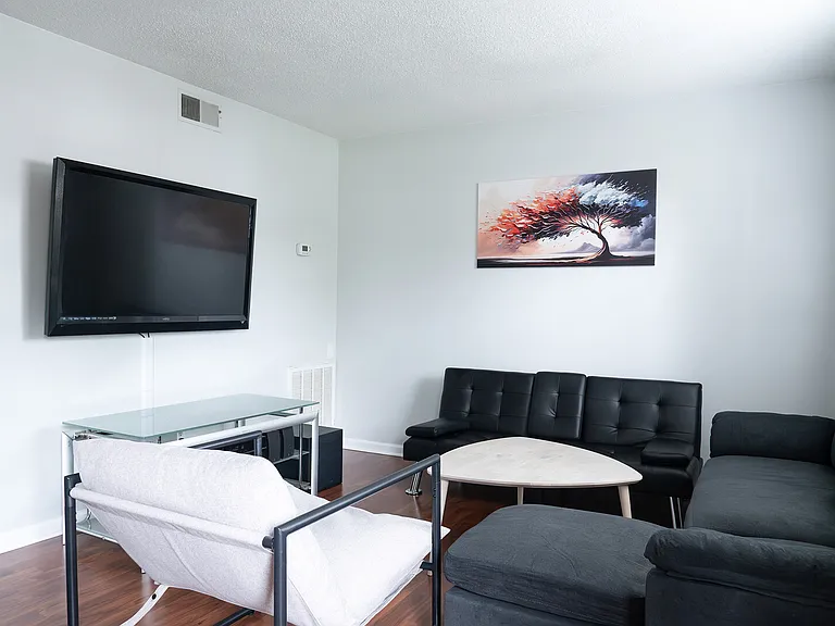 Willow Dr — Photo 2
