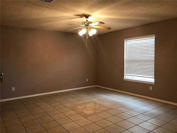 4th image of 12345 Bill Mitchell Dr