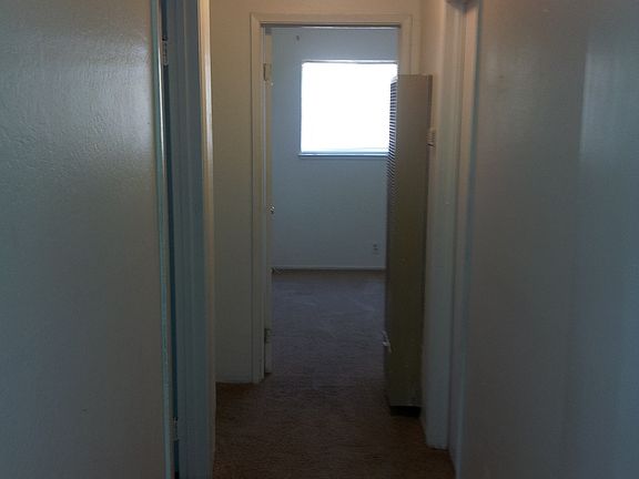 Florida Ave Hallway