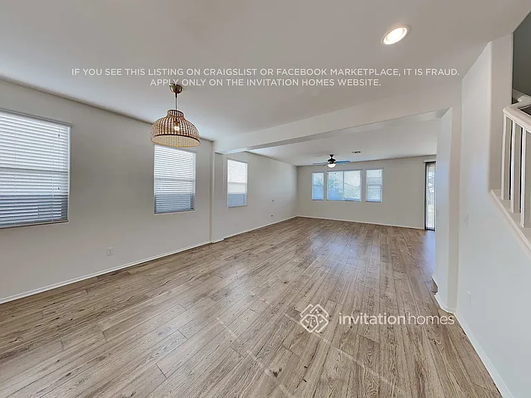 2152 W Emrie Ave — Photo 5