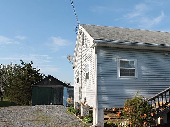 3rd image of 24375 Bay Ave
