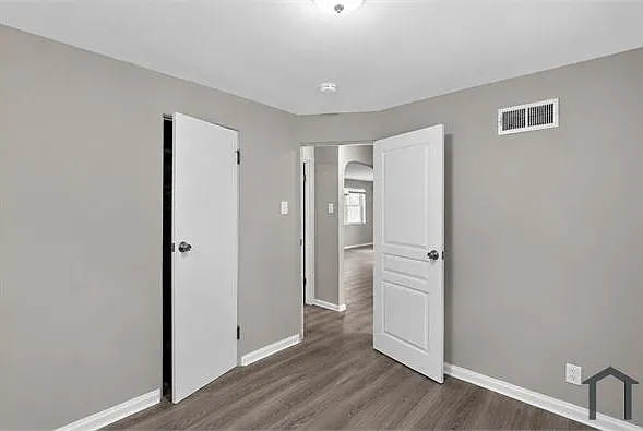 2 bed, 864 sqft, $1,370 — Photo 3