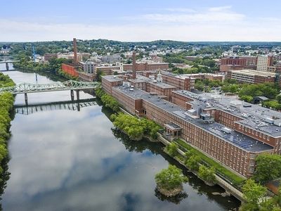 130 John St UNIT 211, Lowell, MA, 01852