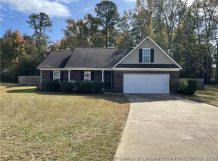 404 Seabiscuit Dr, Raeford, NC 28376