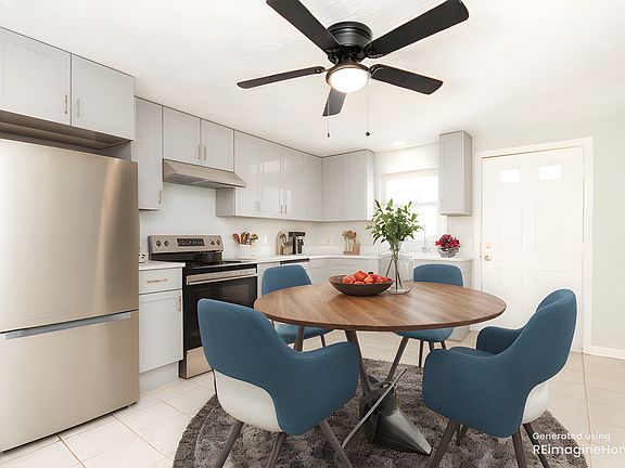 VIRTUALLY STAGED KITCHEN