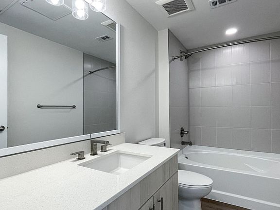 5th image of 1431 N Ogden St #143