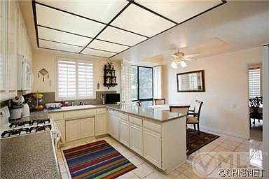 3rd image of 4454 Ventura Canyon Ave APT 208