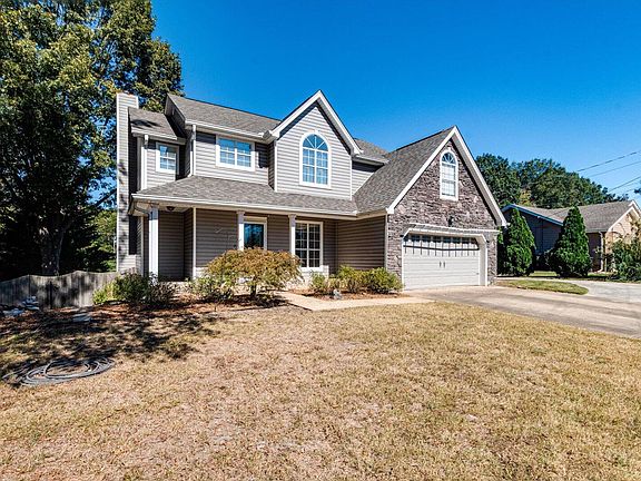 2nd image of 2221 Chimney Hills Dr