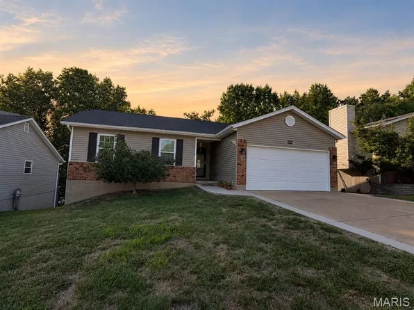 1364 Apple Hollow Dr, Arnold, MO 63010