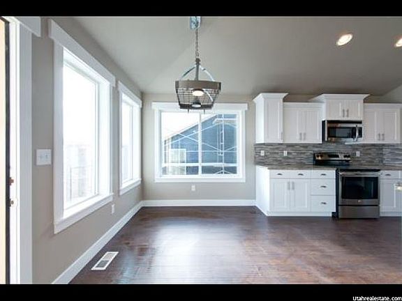5th image of 7877 N Buckhorn Dr E #215