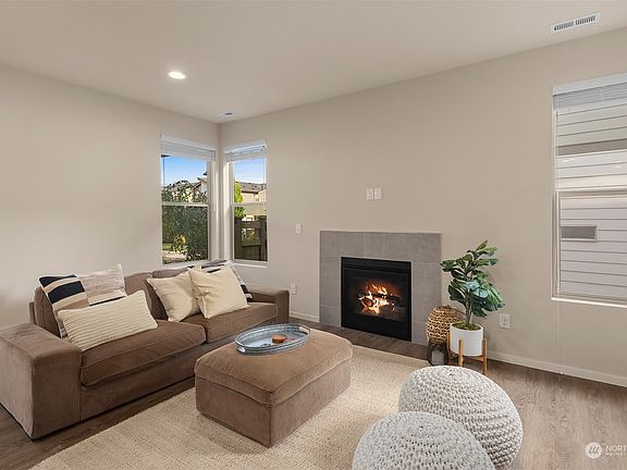 5th image of 32797 Maple Avenue SE