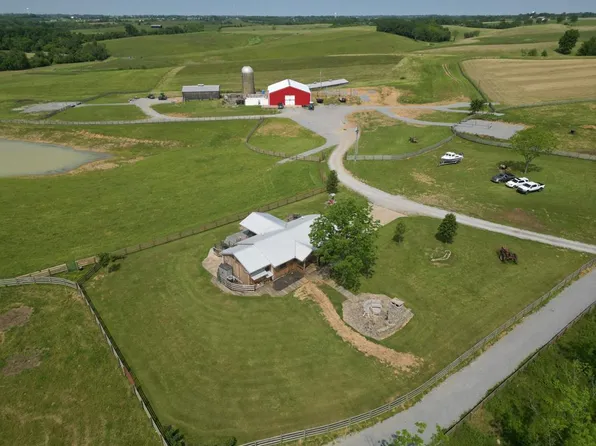 187 Peacock Farms Ln, Flemingsburg, KY 41041