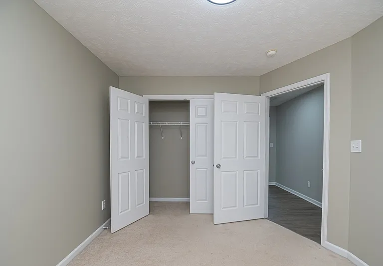 3401 Connection Dr — Photo 16
