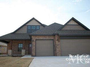 1328 Sonoma Lakes Blvd, Moore, OK 73160