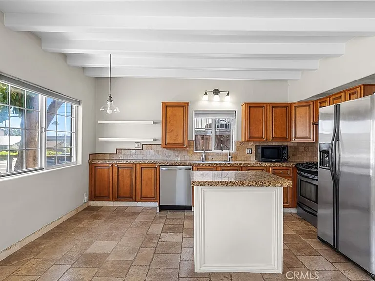 33965 Malaga Dr — Photo 10
