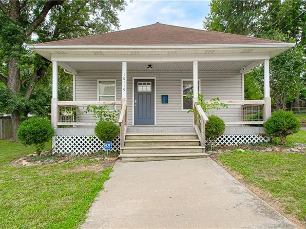 10119 Lexington Ave, Independence, MO 64053