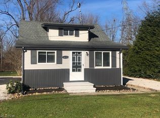 36283 N Riverview Dr, Eastlake, OH 44095