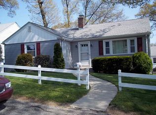 21 Union Ave, North Providence, RI 02904