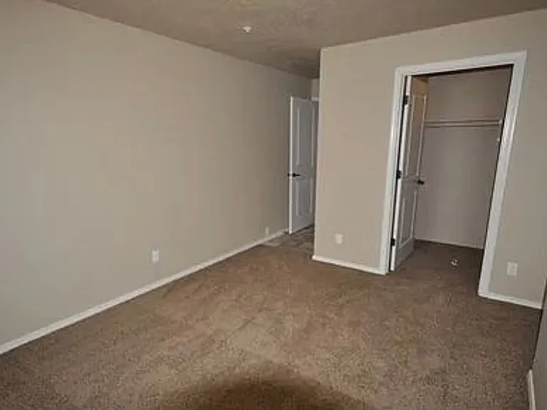 2992 W Acarrera Ln — Photo 4