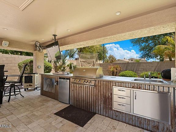 5th image of 1342 E CANARY Drive