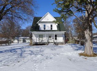 911 5th Ave, Charles City, IA 50616